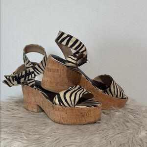 H&M Black and Cream Platform Shoes with Bold Design